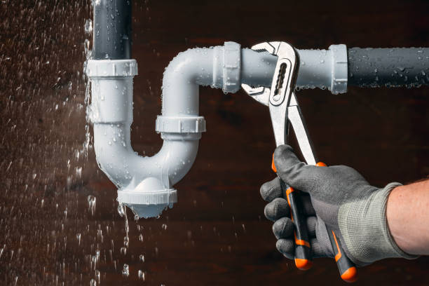 Professional Leak Detection technician working in Lake Mills, IA